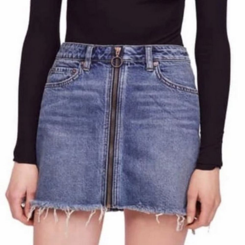 Free People We The Free Zip It Up Denim Mini Skirt – Size 27 NWT
